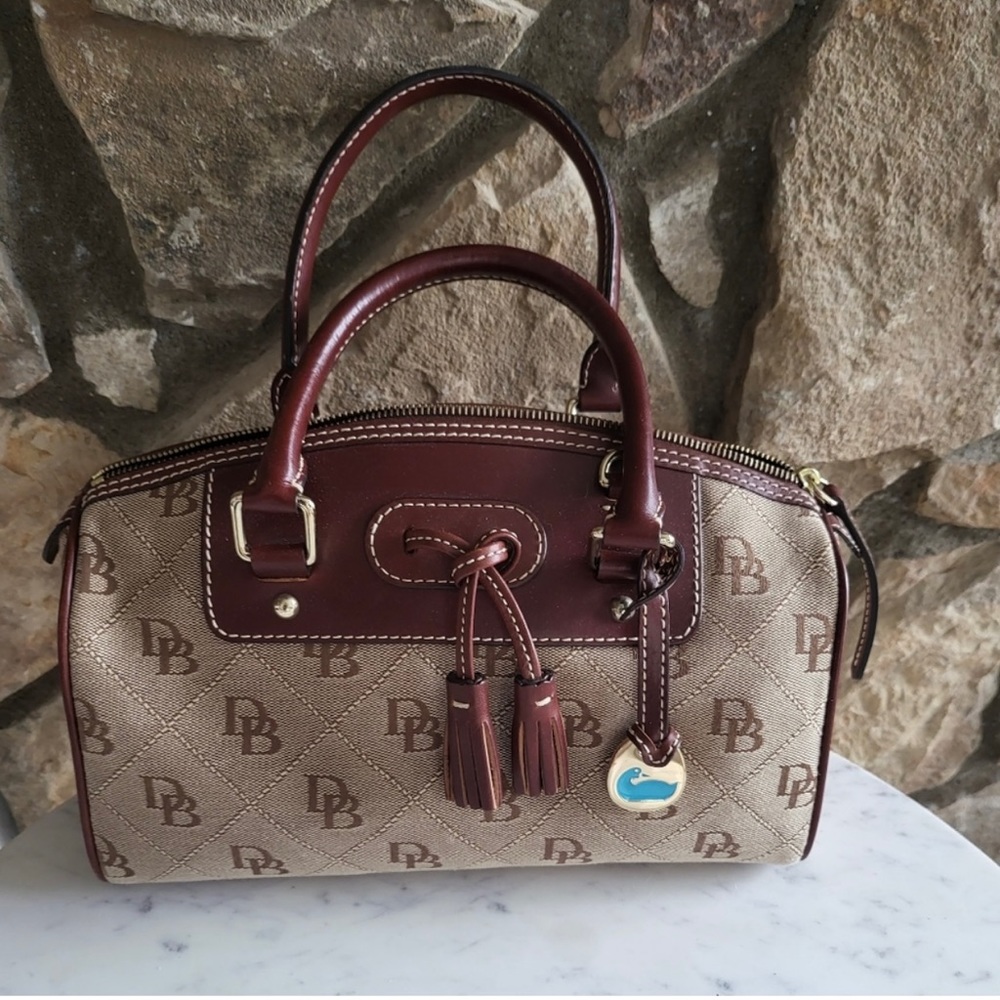 🌸Dooney and Bourke🌸EUC🌸